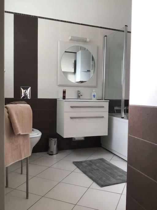Spacious 3Br/2Bt Apartment With A/C In City Center 萨格勒布 外观 照片